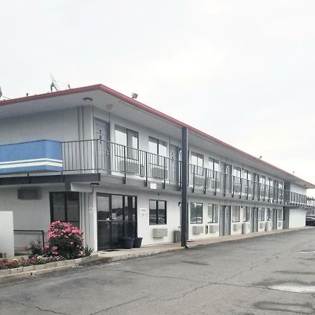 קונווי Skyline Inn מראה חיצוני תמונה